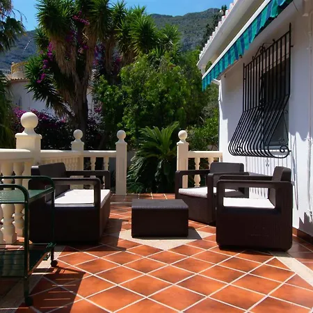 Holiday home Con Piscina Para 8 Personas *